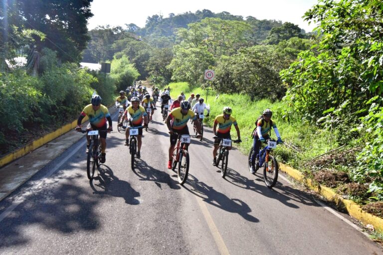 Fomentan el deporte con “Rodada recreativa por la Paz” en circuito El Porvenir