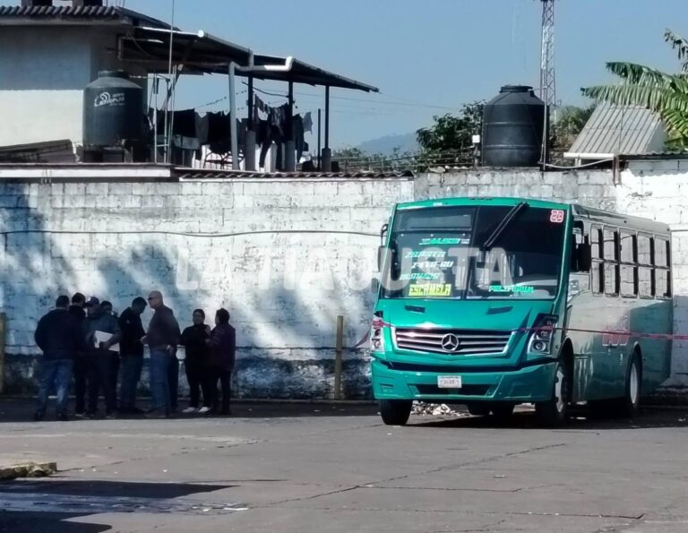 HOMBRE PIERDE LA VIDA EN AUTOBÚS