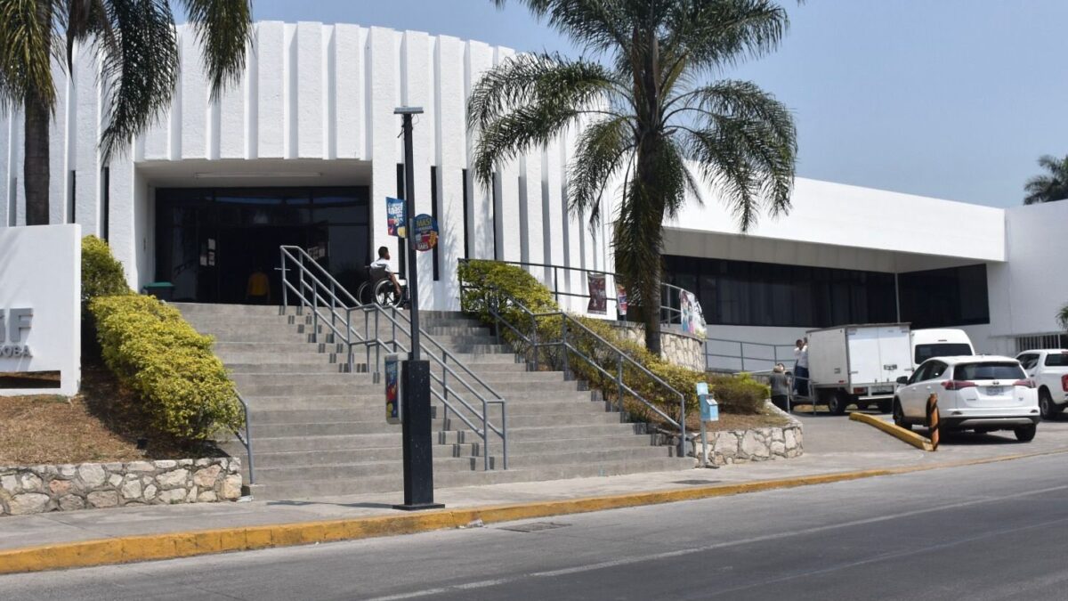 DIF Córdoba reúne a menor con su familia tras activación de protocolos de atención