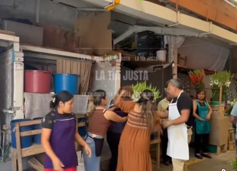 Conflicto en el mercado de Flores termina en riña