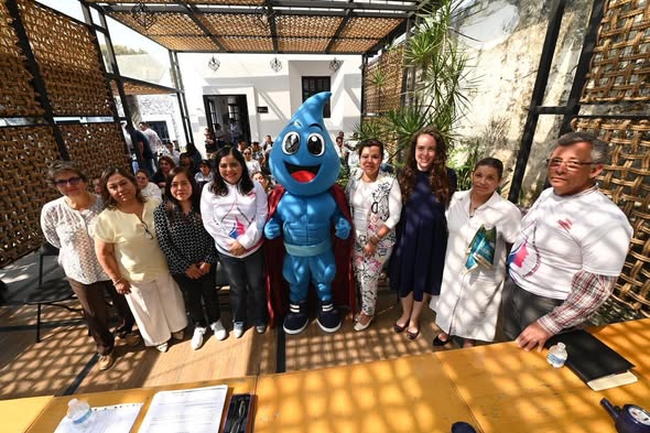 Realizan plática y taller “Repara y Fluye” bajo el lema “Donde fluye el agua, crece la igualdad”.