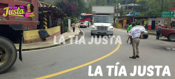 LIBERAN CARRETERA ORIZABA – ZONGOLICA TRAS MÁS DE 17 HORAS DE BLOQUEO EN TEQUILA