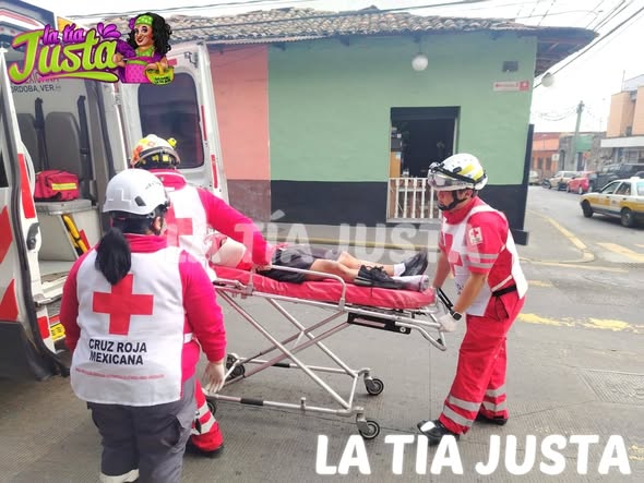 DERRAPA MOTICICLISTA Y QUEDA LESIONADO