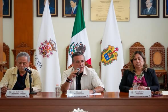 Fortalecen marco normativo y estructura municipal en sesión extraordinaria de cabildo