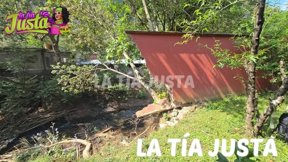 PADRES EN ALERTA EN SAN ANDRÉS TENEJAPAN, EXIGEN MURO DE CONTENCIÓN EN TELESECUNDARIA