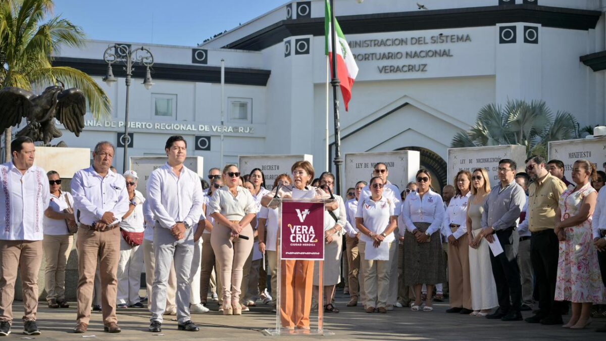 Conmemora Ayuntamiento de Veracruz el legado de Benito Juárez a 220 años de su natalicio
