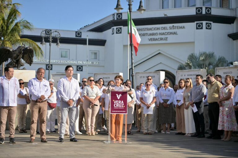 Conmemora Ayuntamiento de Veracruz el legado de Benito Juárez a 220 años de su natalicio