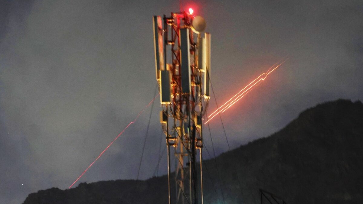 Al menos 400 muertos y 250 heridos tras bombardeo contra un hospital de Afganistán