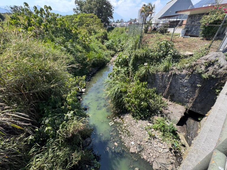 Retiran 800 toneladas de desechos en ríos y arroyos de Orizaba para prevenir inundaciones