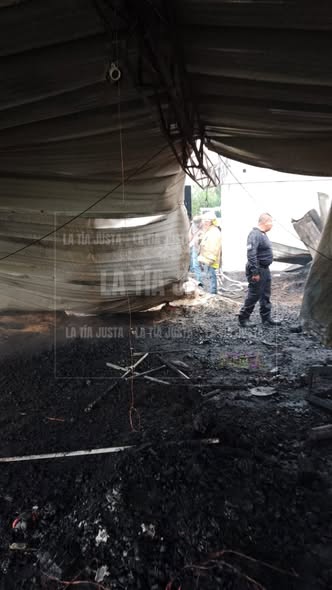 SE INCENDIA CARPINTERÍA EN CUITLÁHUAC