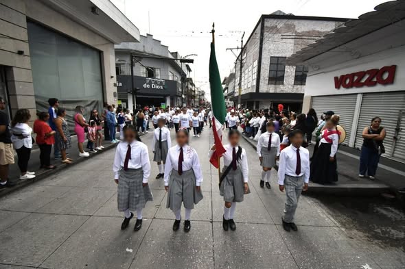 Ayuntamiento lanza convocatoria para el Desfile Cívico-Deportivo del 205 Aniversario de la Defensa de Córdoba