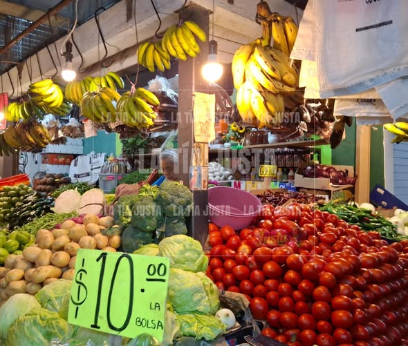 Jitomate “de lujo” y verduras por las nubes en el Mercado Revolución