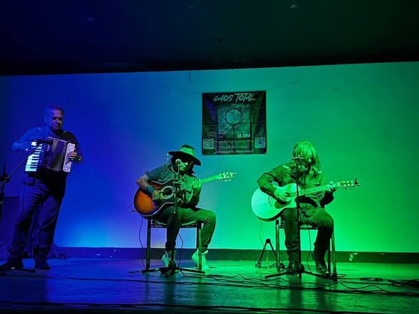 Caos Total cautiva a Fortín con una noche de Rock, Blues y más, en la Casa de Cultura