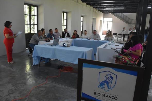 Río Blanco impulsa integración turística regional con Consejo Metropolitano de las Altas Montañas