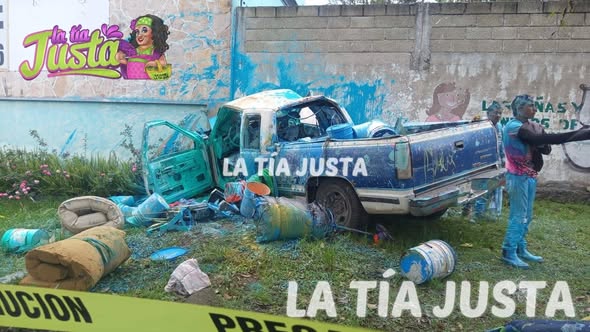 OCHO TRABAJADORES RESULTAN LESIONADOS AL CHOCAR LA CAMIONETA CONTRA BARDA DE ESCUELA