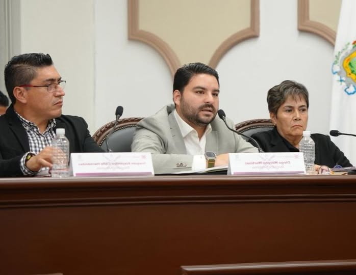 DIEGO MORENO DENUNCUA IRREGULARIDAD EN ELECCIÓN DE AGENTES MUNICIPALES Y DEFIENDE TRANSPARENCIA EN XALAPA