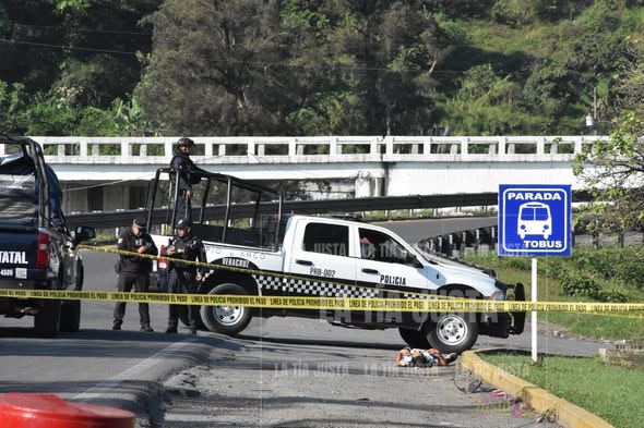 Ej3cutan a pareja en el entronque de Vicente Guerrero
