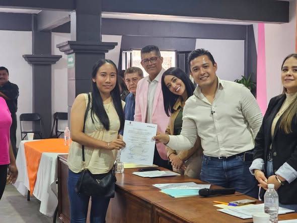 FORTALECE AYUNTAMIENTO DE ZONGOLICA LA PARTICIPACIÓN DE LAS MUJERES EN LA VIDA PÚBLICA Y LA TOMA DE DECISIONES COMUNI
