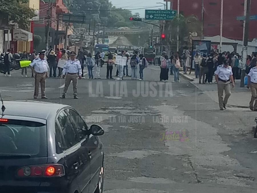 Protestan estudiantes del Tecnológico Superior de Zongolica, sede Nogales