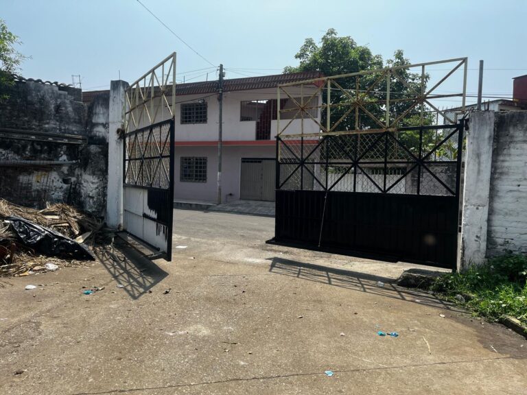 Refuerzan acceso posterior de la Unidad Deportiva Eliézer Morales