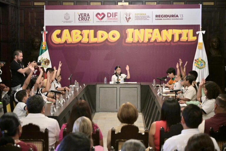 Niñez, motor de la vida pública y del desarrollo de la ciudad de Veracruz: Rosa María Hernández Espejo