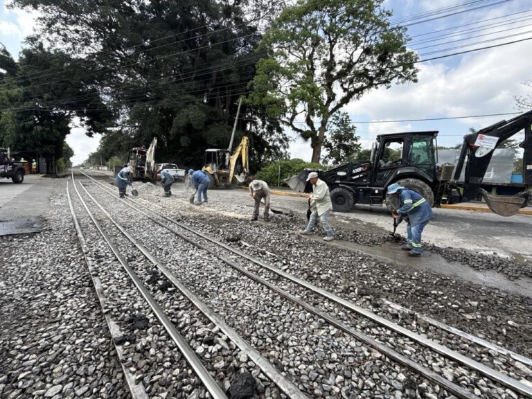 Ayuntamientos de Córdoba y Fortín trabajan en conjunto para rehabilitar acceso vehicular en zona ferroviaria