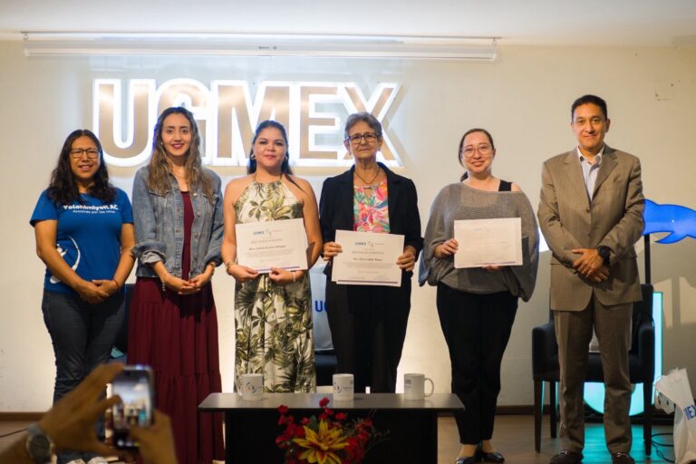 Estudiantes fortalecen su conocimiento sobre los desafíos de la salud mental en la actualidad
