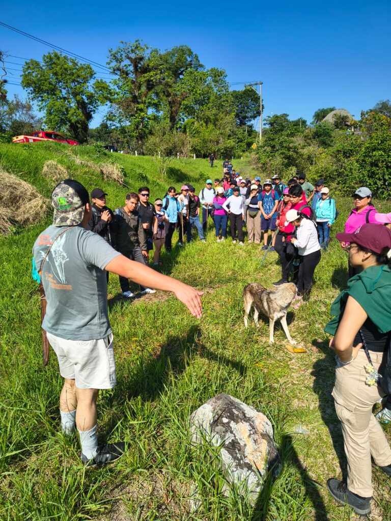REALIZAN CON ÉXITO PRIMER SENDERISMO EN IXHUATLÁN DEL CAFÉ
