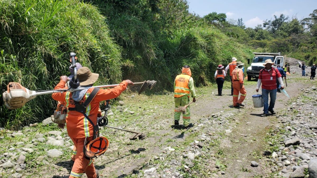 Orizaba refuerza saneamiento del Río Blanco y retira 35 toneladas de residuos contaminantes