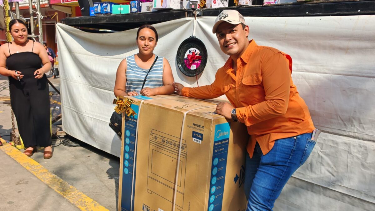 DIF Municipal y Ayuntamiento de Zongolica celebran a las madres con emotivo festejo y reconocimiento a su labor