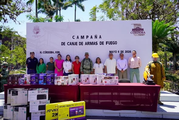 Inicia campaña de canje de 4rmas en la explanada del parque 21 de mayo