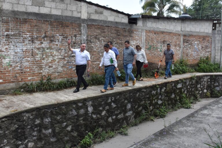 Supervisa alcalde José Antonio May condiciones del colector pluvial intercolonias de Río Blanco; en próximos días será rehabilitado
