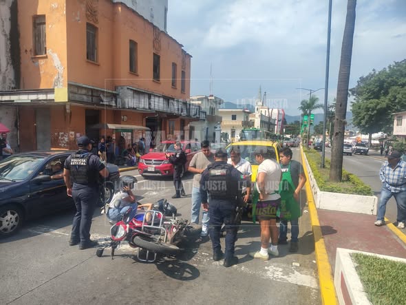 MUJER RESULTA LESIONADA EN CHOQUE