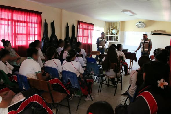 Fortalecen prevención del embarazo adolescente en la telesecundaria Carlos Pellicer