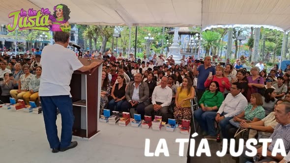 ANUNCIA PAGO IGNACIO LIBRERÍA DEL FONDO DE CULTURA PARA CÓRDOBA