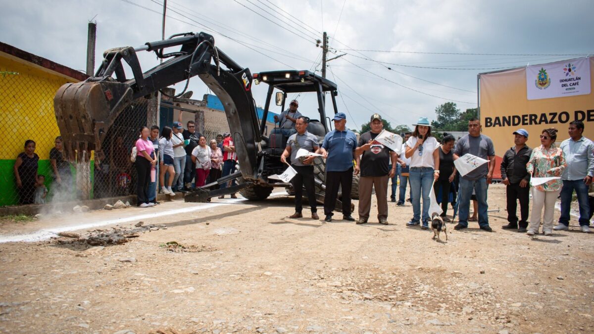 INICIAN OBRA EN IXCAPANTLA