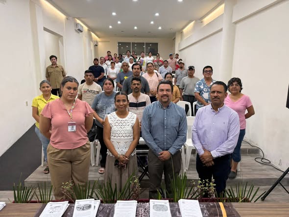 CAPACITA SEDECOP A MICRO Y PEQUEÑOS EMPRESARIOS DE SAN ANDRÉS TUXTLA