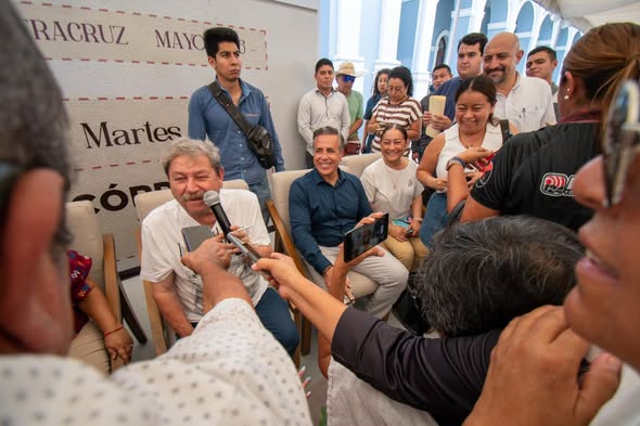 Córdoba tendrá librería del Fondo de Cultura Económica: Paco Ignacio Taibo 2.