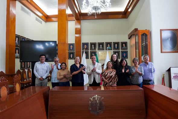 Alcalde Manuel Alonso Cerezo recibe la visita de la Cónsul General de la República de Cuba en Veracruz