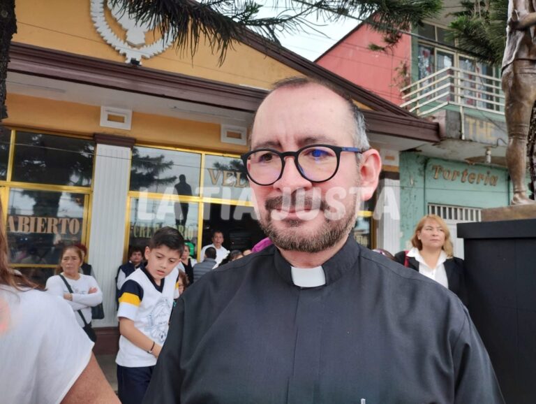 Diócesis de Orizaba reprueba recorte de 5 semanas al calendario escolar.