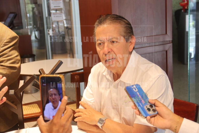 Líder evangélico a favor de los parquímetros en Xalapa