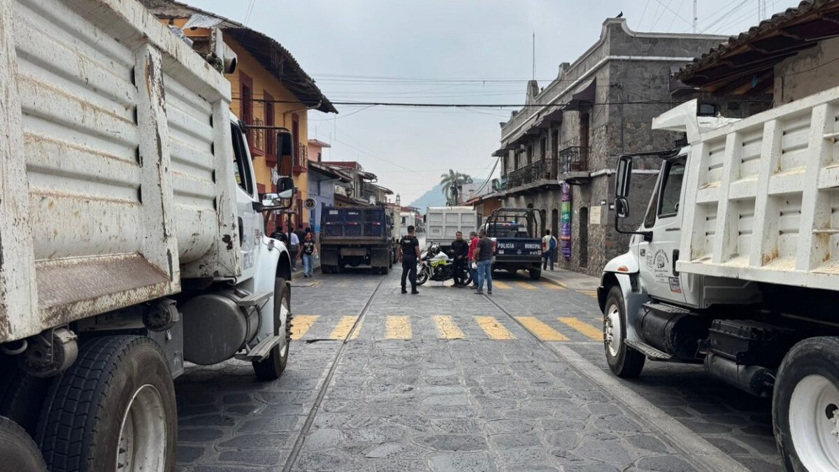 Con bloqueos viales, transportistas de la CATEM intentan presionar al ayuntamiento morenista