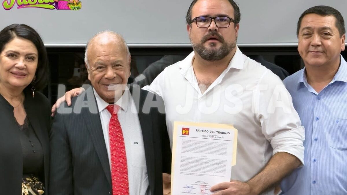 Adrián Naveda es designado coordinador regional del PT en Coatepec