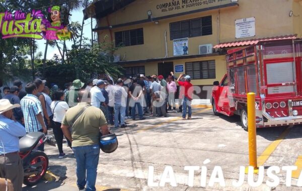 Artesanos de Zepaniah bloquean acceso a Córdoba por despidos