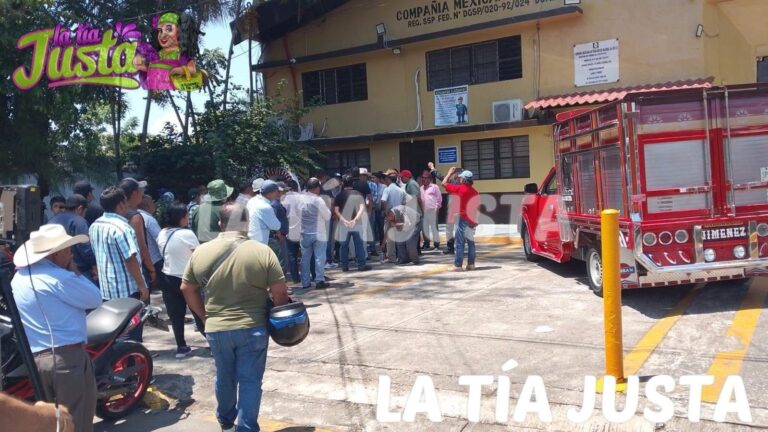 Artesanos de Zepaniah bloquean acceso a Córdoba por despidos