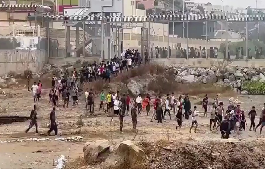 Crisis migratoria en Ceuta: España y Marruecos refuerzan frontera