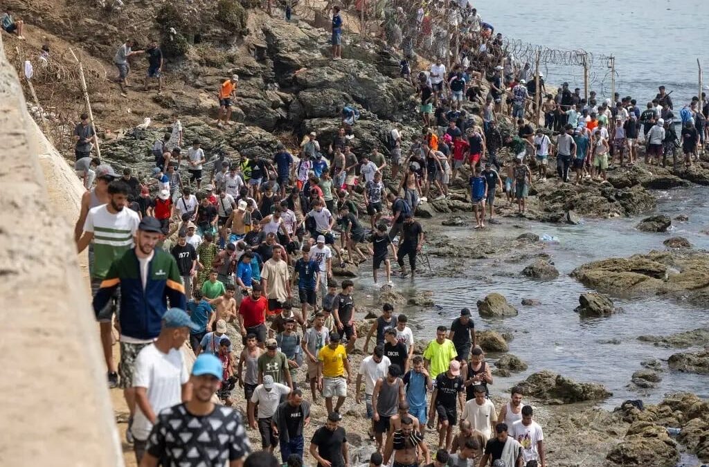 Crisis migratoria en Ceuta reaviva debate sobre Schengen
