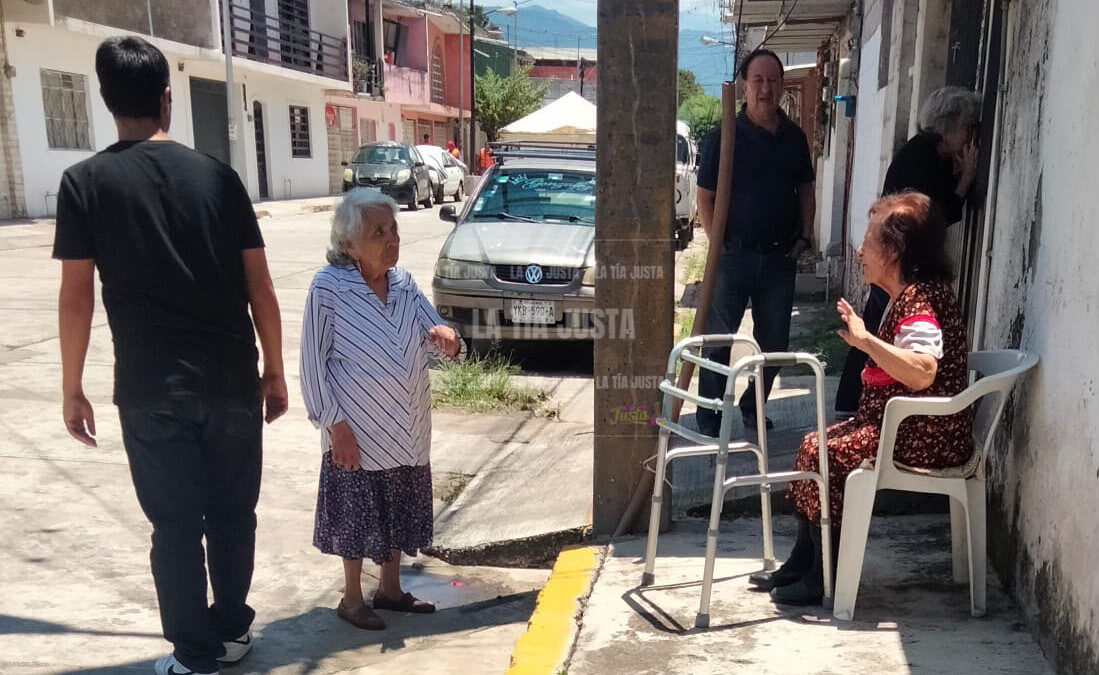 Desalojo de anciana genera indignación en Camerino Z. Mendoza
