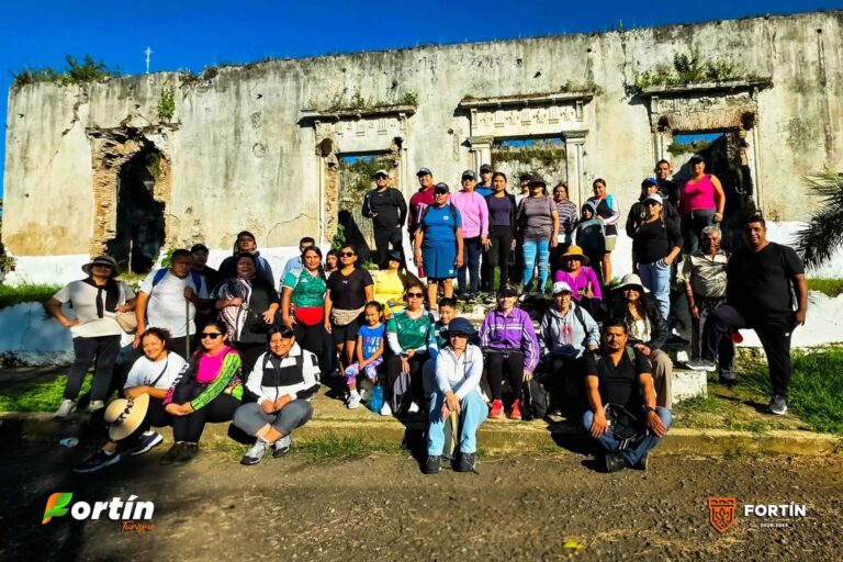 Éxito en la caminata de senderismo en Fortín