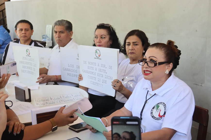Jubilados del IMSS planean plantón ante la Suprema Corte